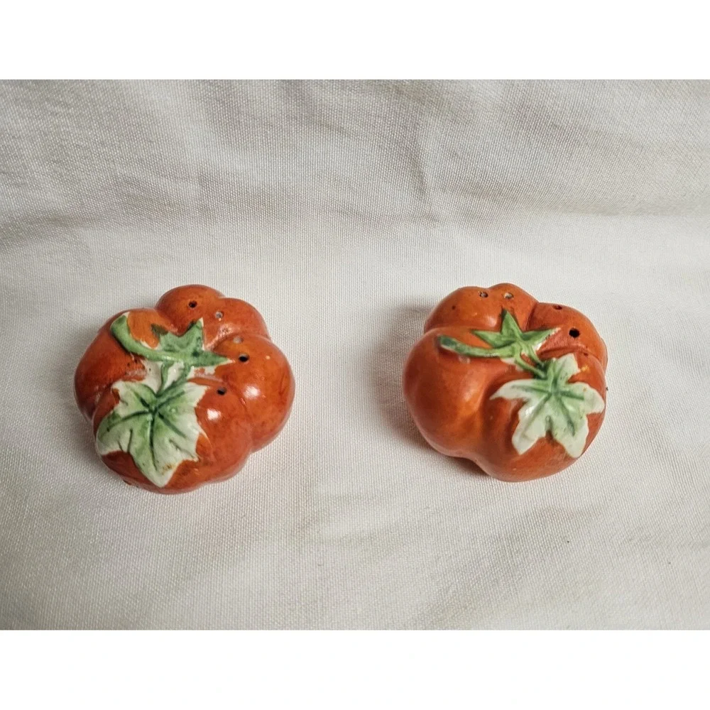 Vintage Vined Pumpkins Salt And Pepper Shakers Japan